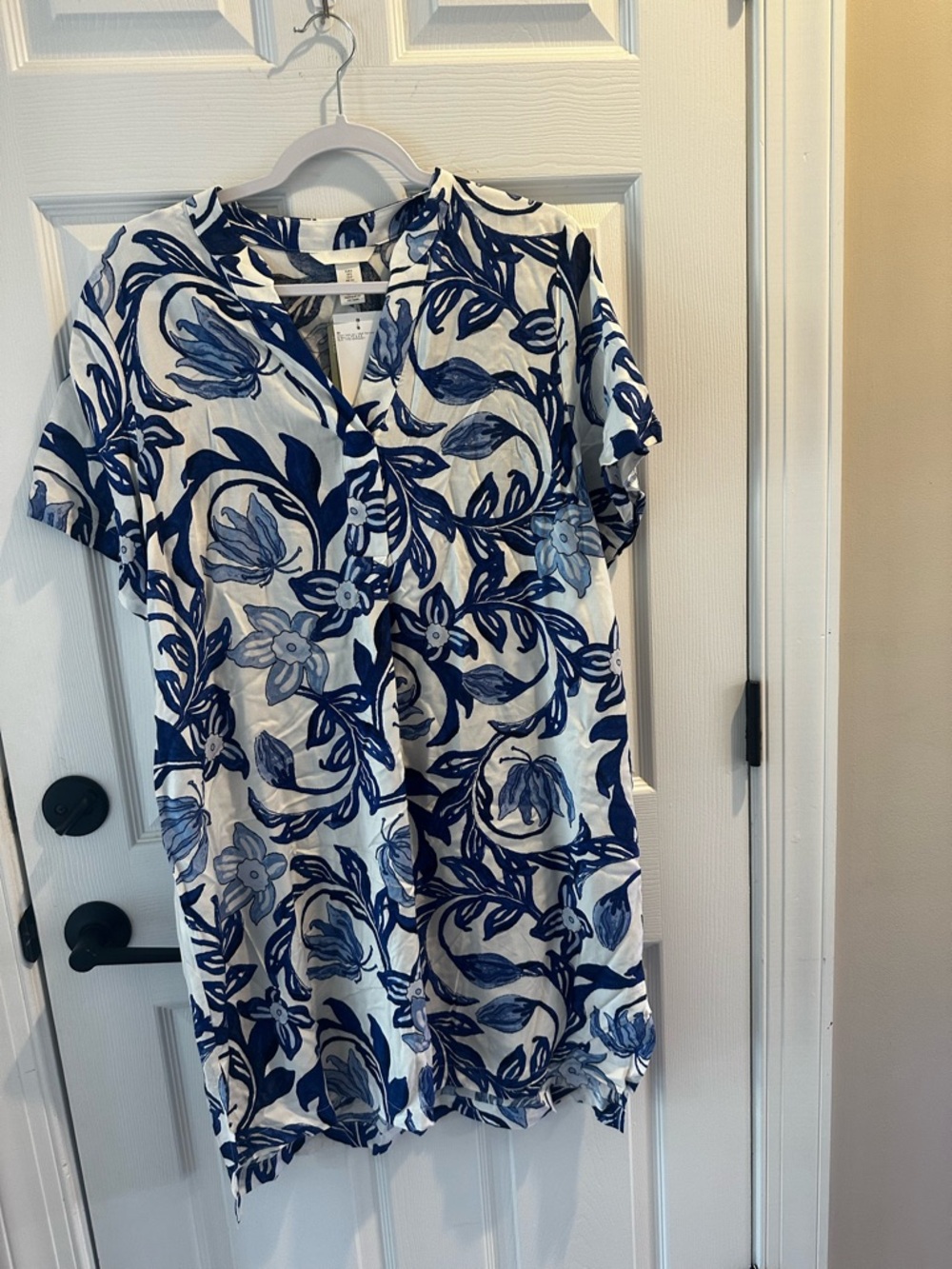 Blue & White Floral Short Sleeve Women’s Dress